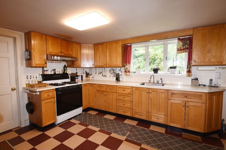 Property Photo: 696 Summer St MA 02370
