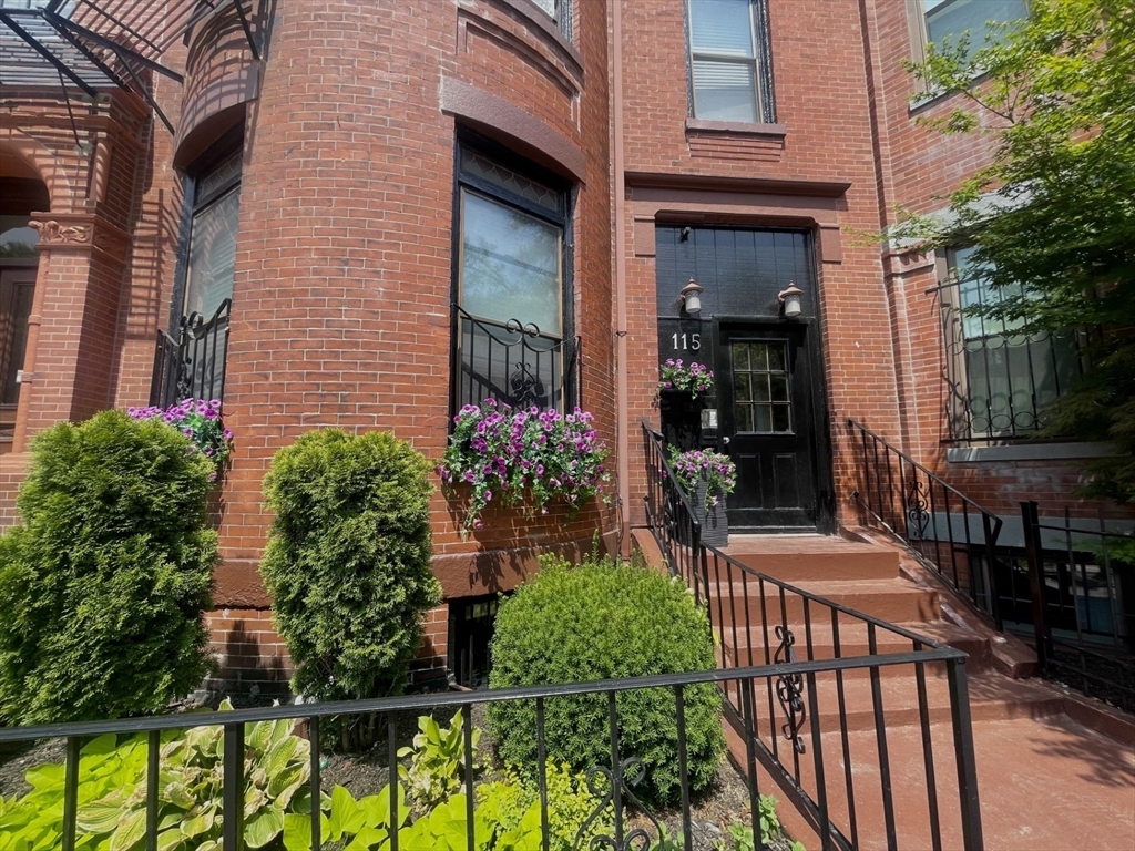 Property Photo: 115 St Botolph St 7 MA 02116