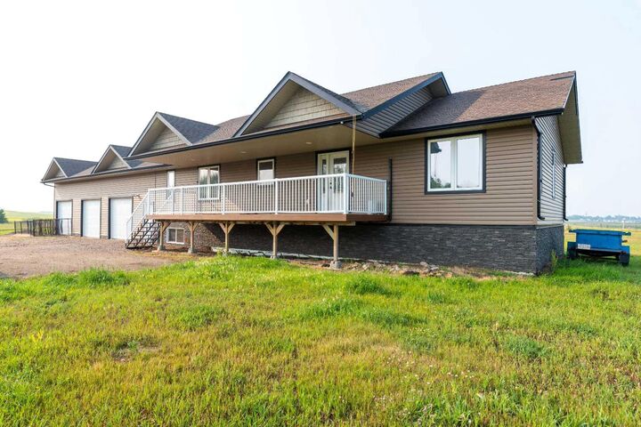 Property Photo: 34 Rainbow Cresent AB T0B 2P0