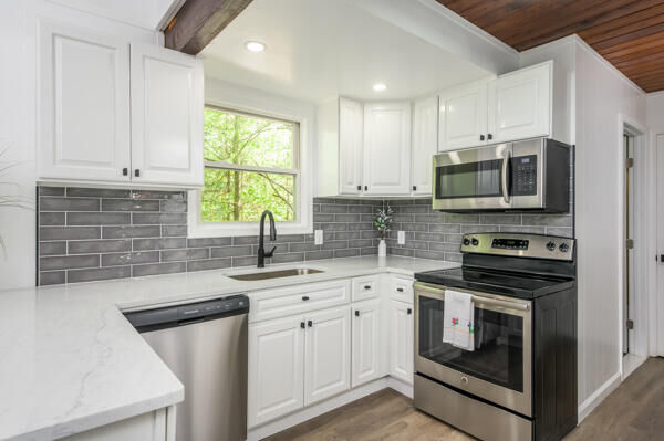 Property Photo:  117 Clifton Drive  PA 18324 