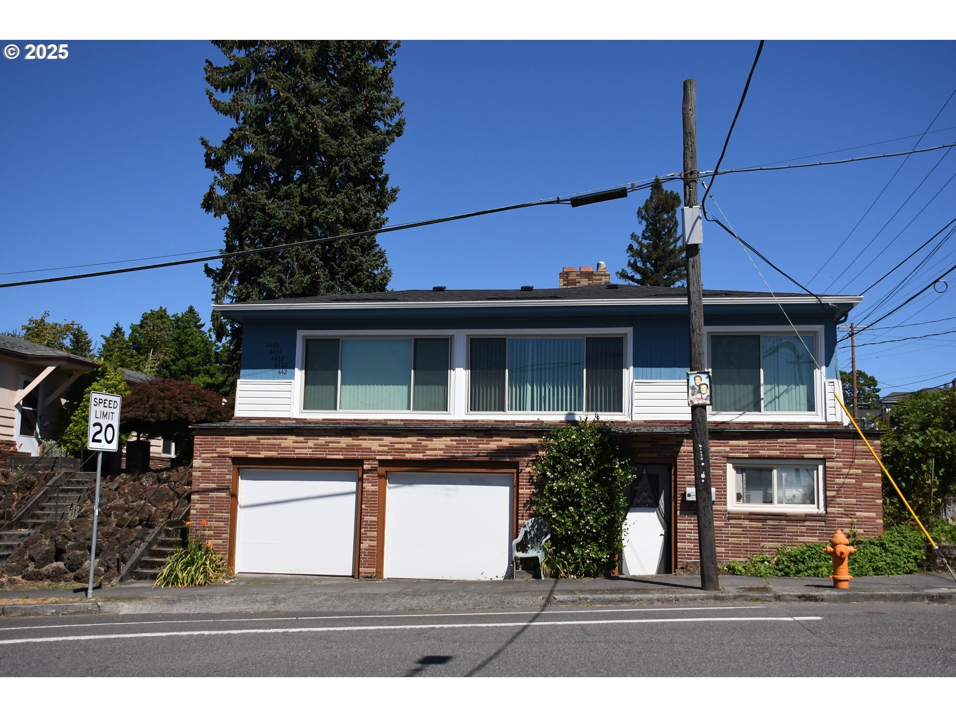 Property Photo: 4428 SE 42 Ave OR 97206