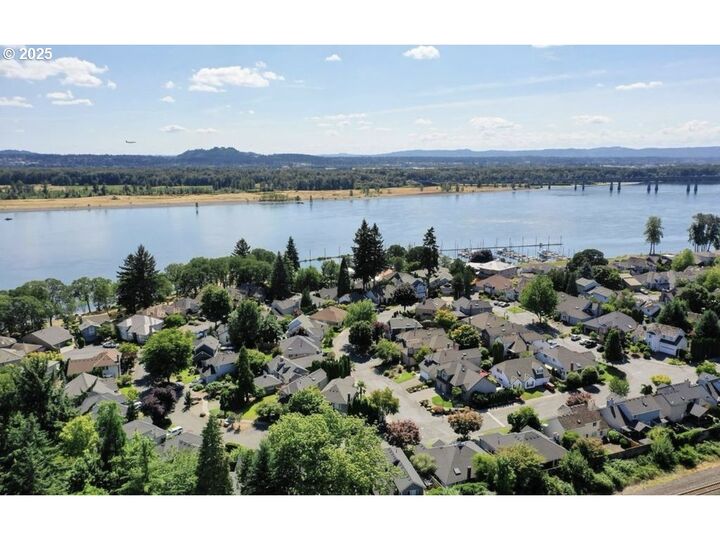 Property Photo:  14029 SE 35th Loop  WA 98683 