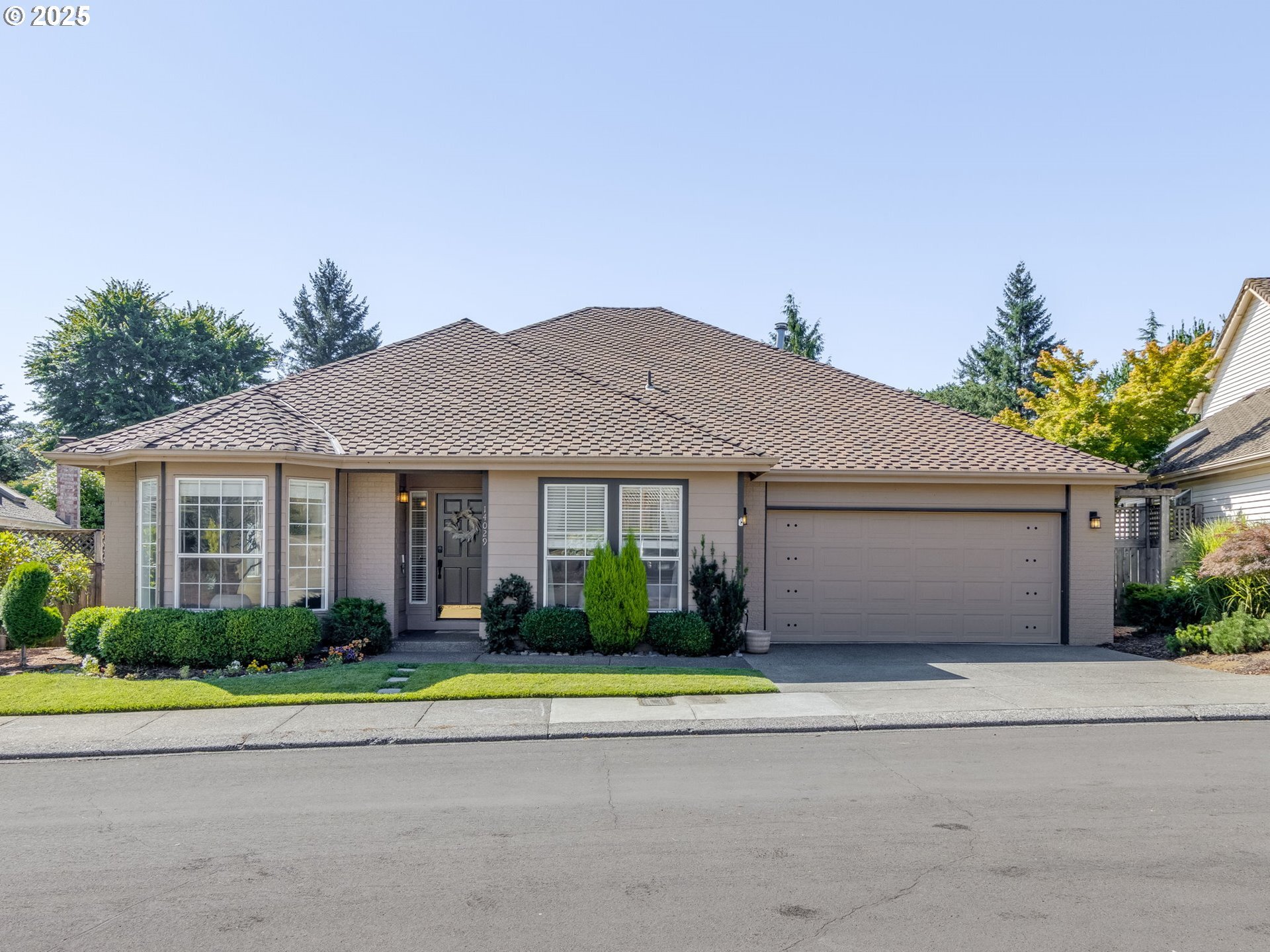 Property Photo: 14029 SE 35th Loop WA 98683