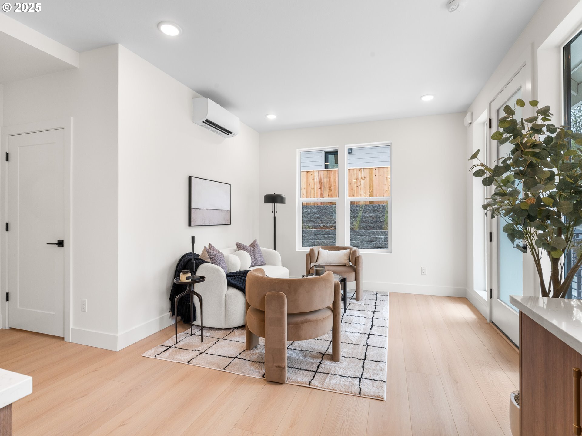 Property Photo: 3615 SW Logan St OR 97219