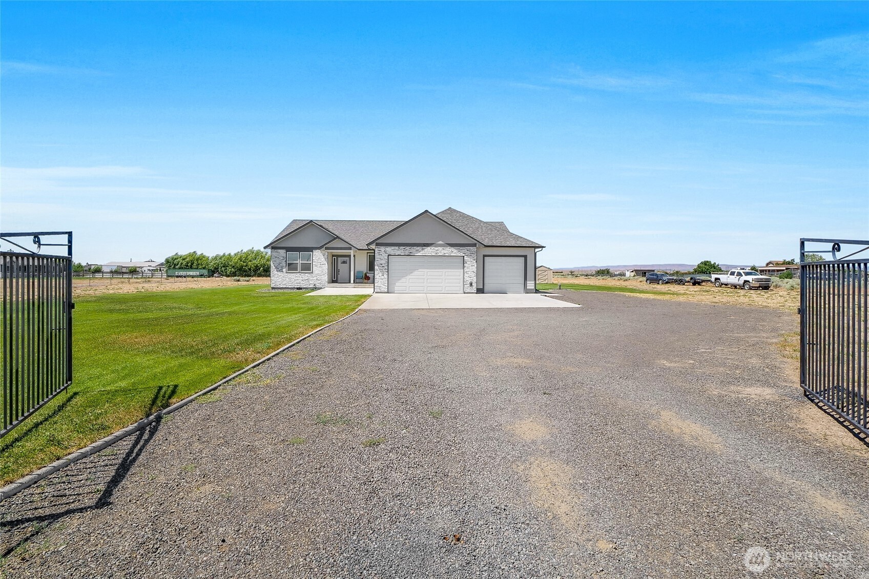 Property Photo: 7526 NE Rd D.5 WA 98837