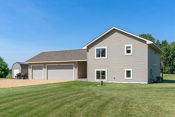 1102 178th Street  Hammond WI 54015 photo
