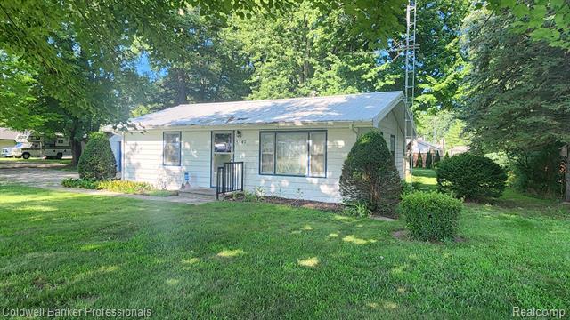 Property Photo: 5847 W Lapeer Road MI 48461