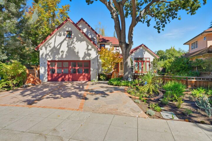 Property Photo: 881 Northampton Drive CA 94303
