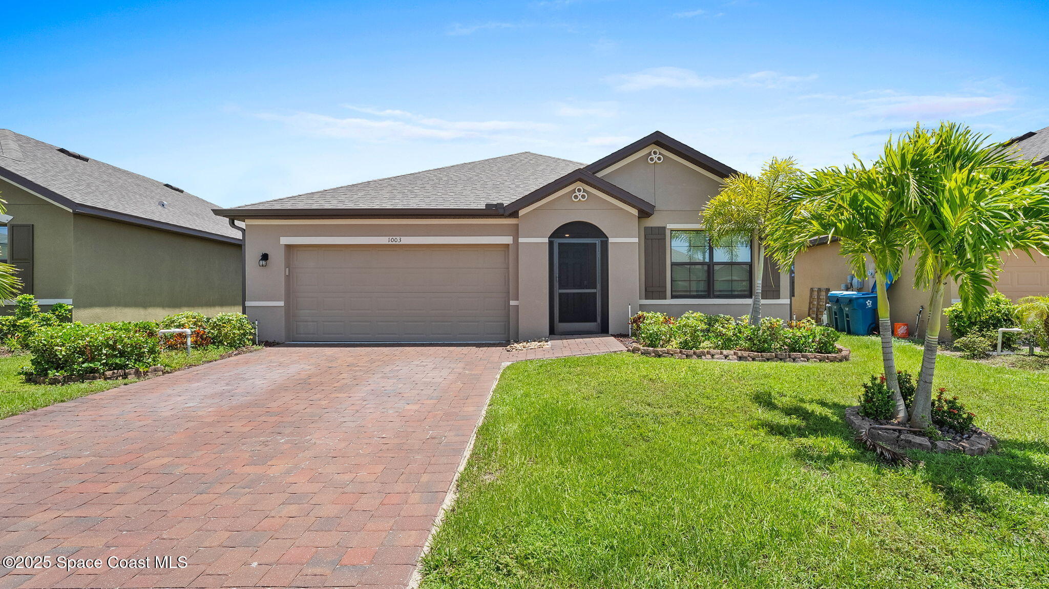 Property Photo:  1003 Remington Green Drive SE  FL 32909 
