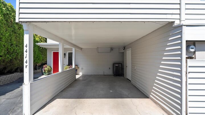 Property Photo: 4414 W Rio Grande Ave Unit F WA 99336