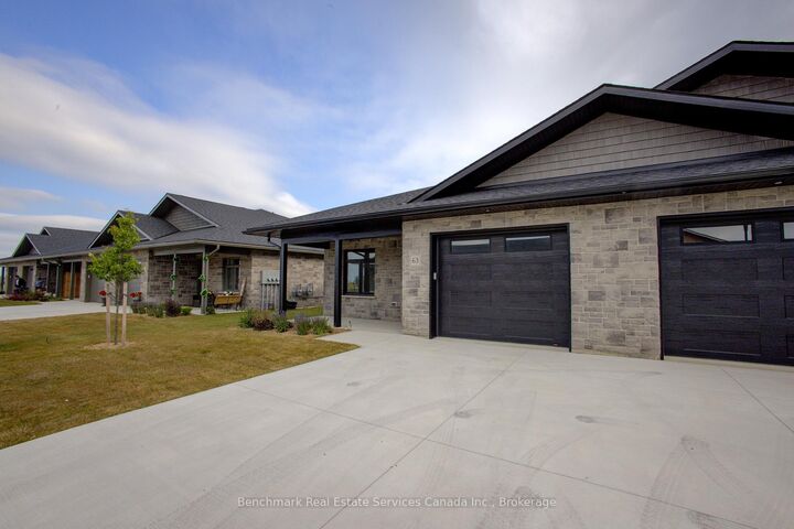 Property Photo:  51 Cavalier Crescent  ON N0G 2R0 