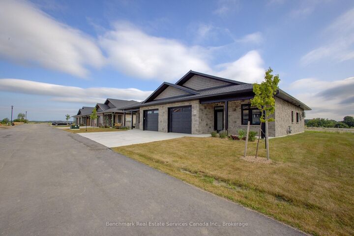Property Photo: 65 Cavalier Crescent ON N0G 2R0