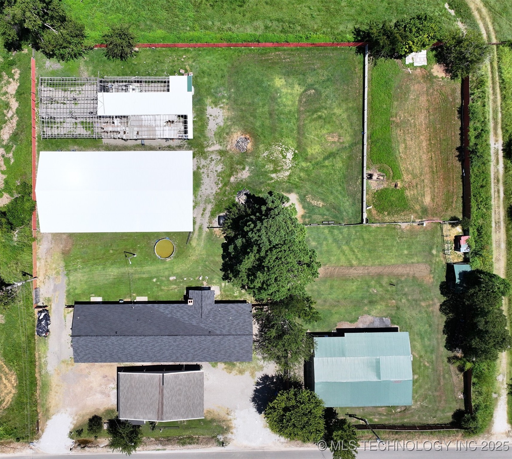 Property Photo: 107903 S 4570 Road OK 74955