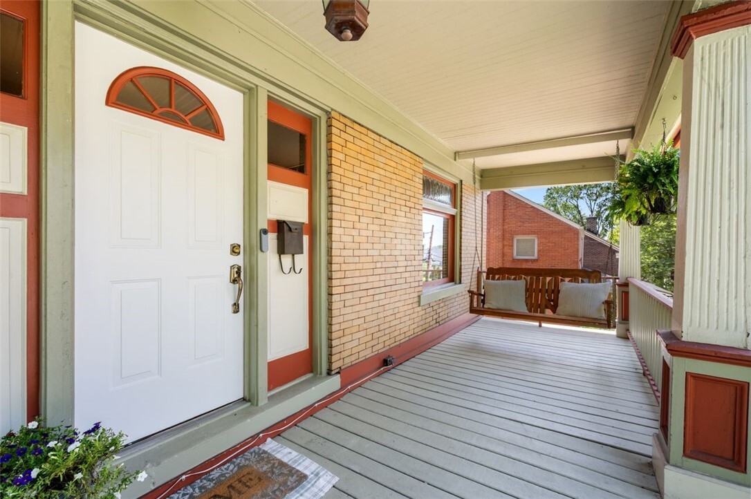 Property Photo: 142 Lloyd Ave PA 15218