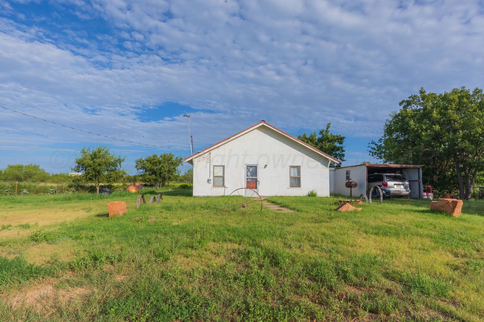 Property Photo:  501 N Koogle Street  TX 79226 