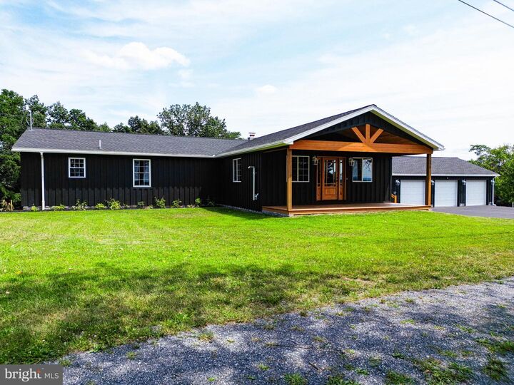 275 N Middleton Road  Carlisle PA 17013 photo
