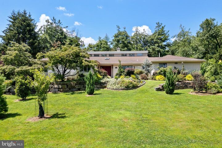 Property Photo: 12 Oak Place NJ 08540