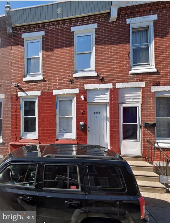 1832 E Lippincott Street  Philadelphia PA 19134 photo