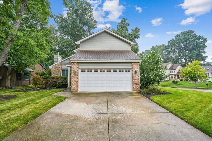 Property Photo: 2337 Worthingwoods Boulevard OH 43065
