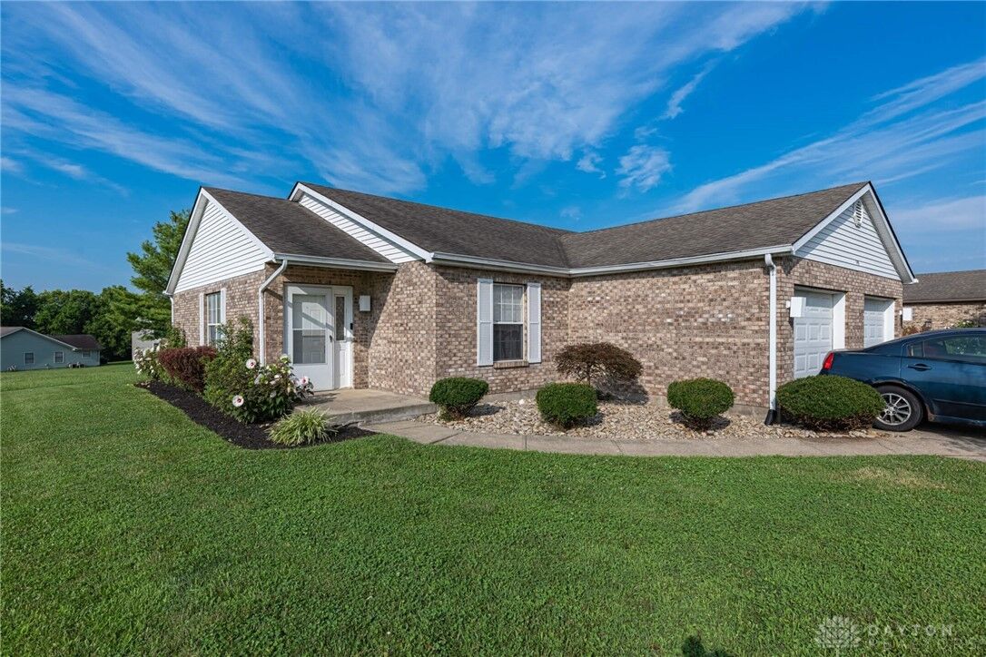 Property Photo: 749 Calderwood Court OH 45036