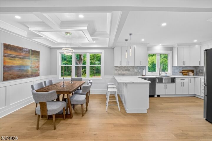 Property Photo: 1096 Carteret Rd NJ 08807