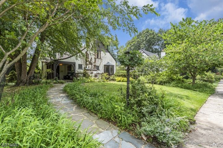 Property Photo:  1404 Martine Ave  NJ 07060 