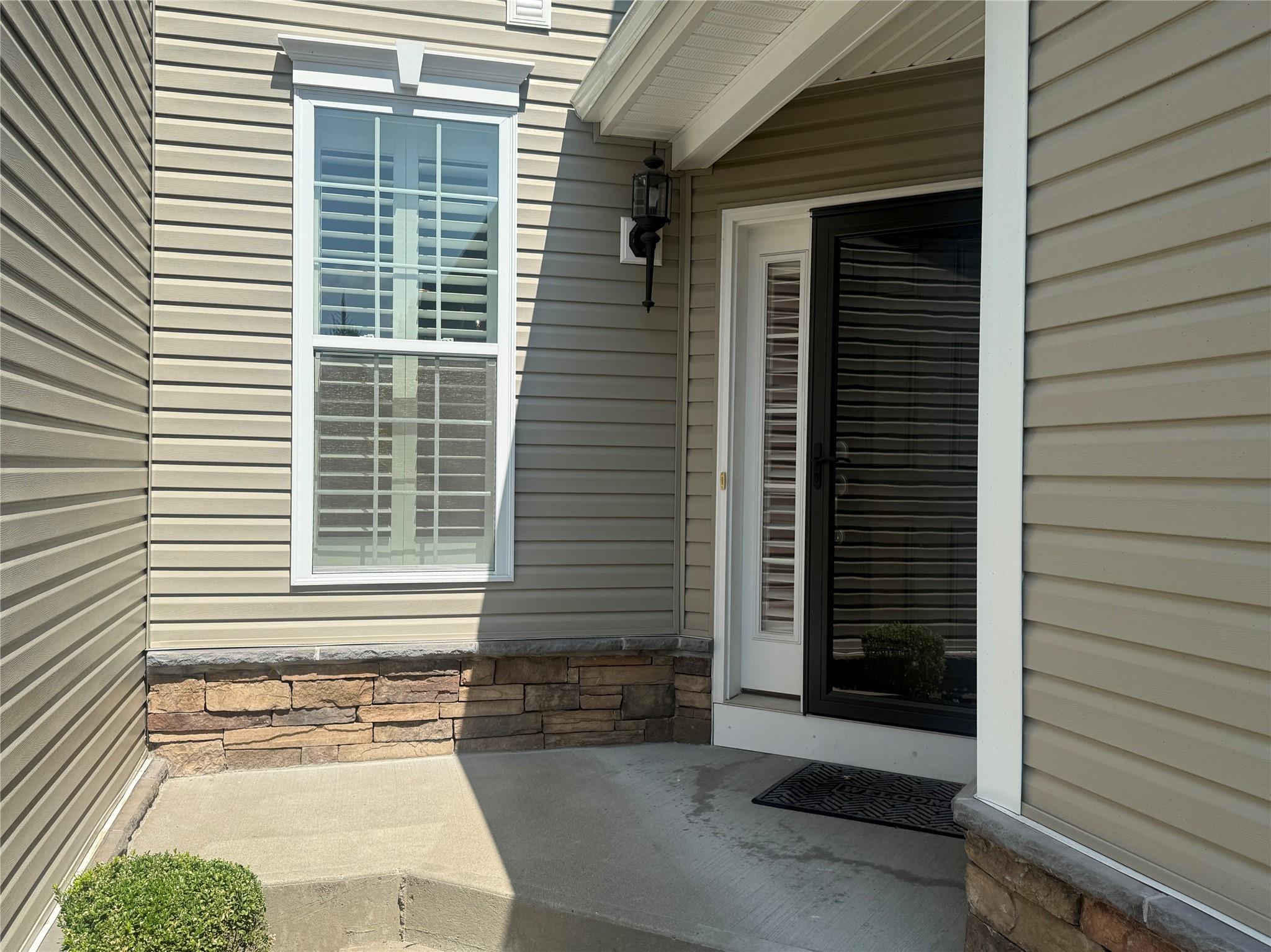 Property Photo:  15 Evan Court  NY 12524 