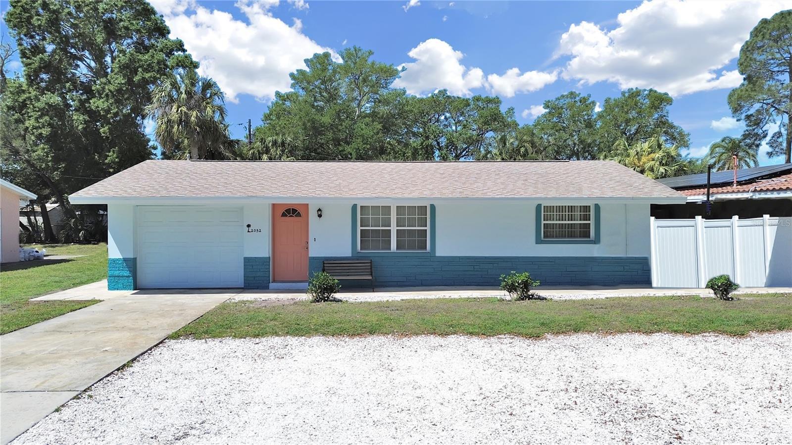 Property Photo: 2052 Jefferson Avenue FL 34698