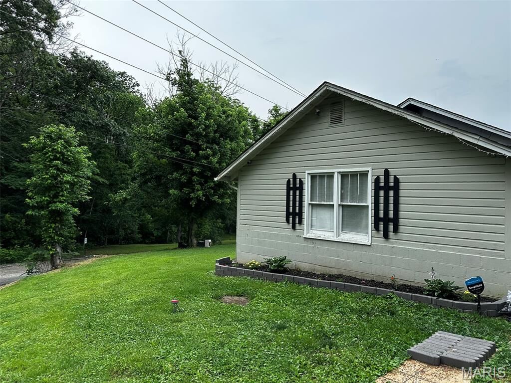 Property Photo:  713 Third Street  MO 63764 