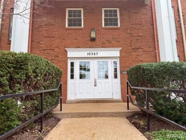 Property Photo:  10367 Oxford Hill Drive 26  MO 63146 