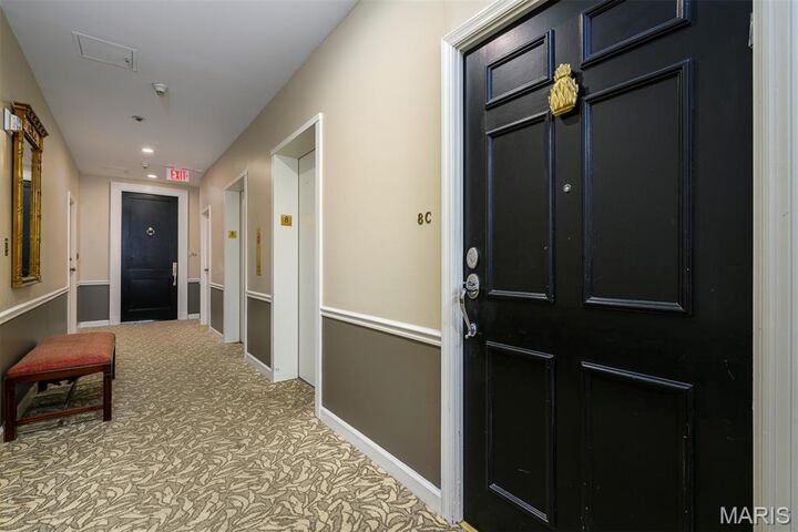Property Photo:  816 S Hanley Road 8C  MO 63105 