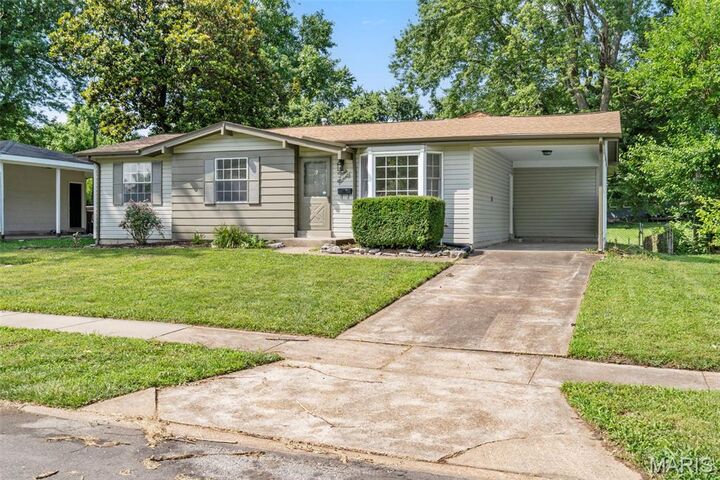 Property Photo:  490 Lula Drive  MO 63031 