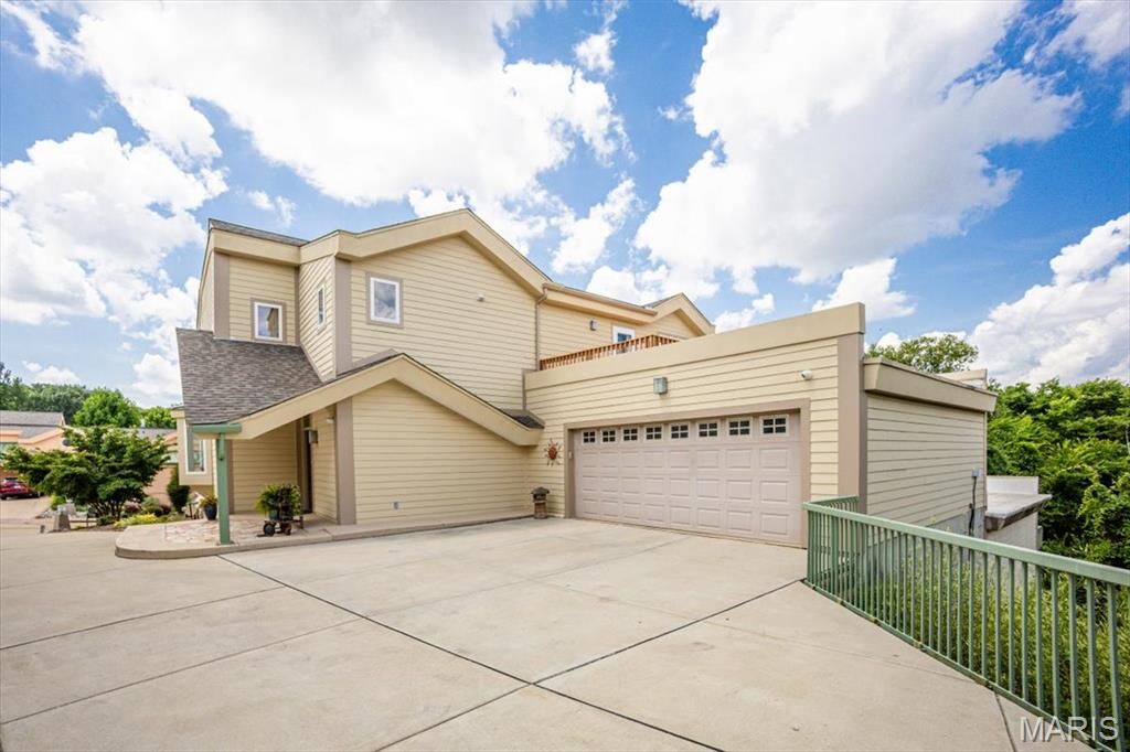 Property Photo:  1525 Sommet Place  MO 63122 