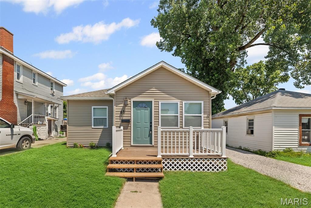 Property Photo: 61 Eckhard Avenue IL 62095