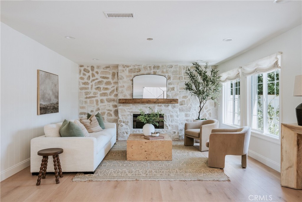 Property Photo: 1814 Tanager Drive CA 92626