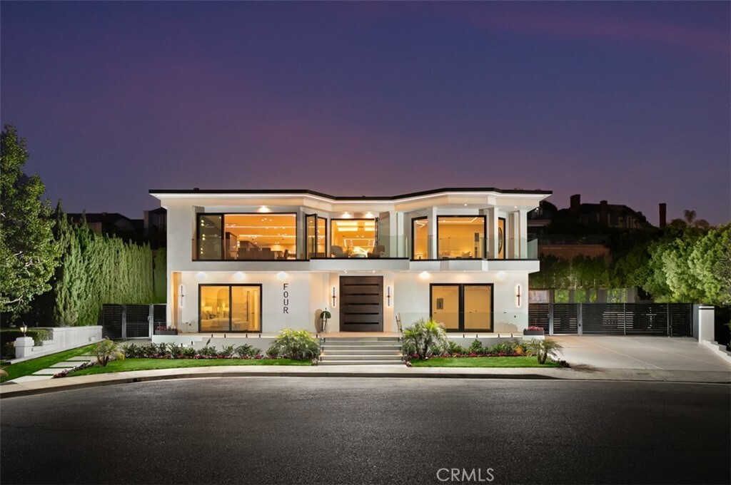 Property Photo:  4 Narbonne  CA 92660 