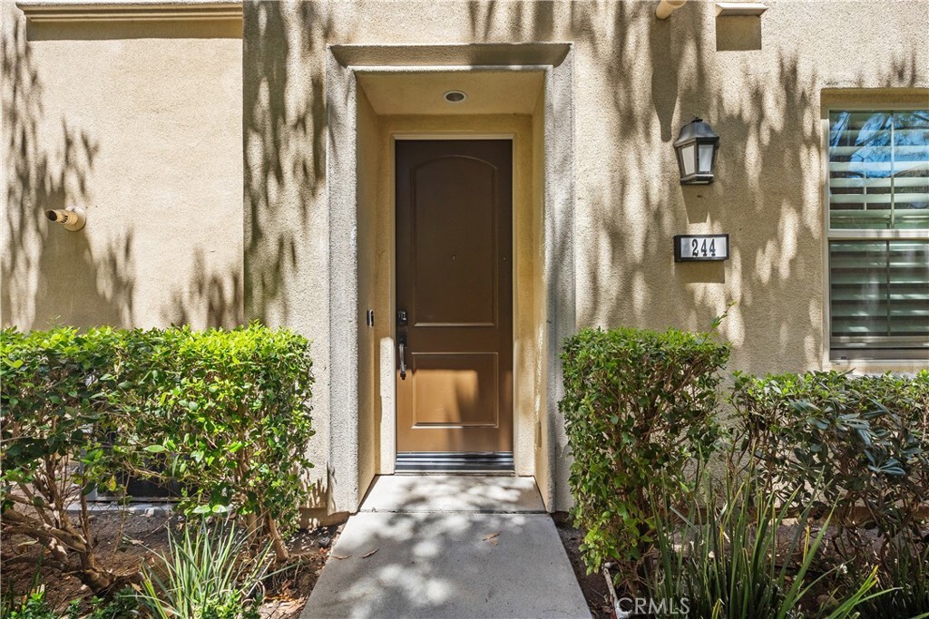 Property Photo: 244 Rose Arch CA 92620