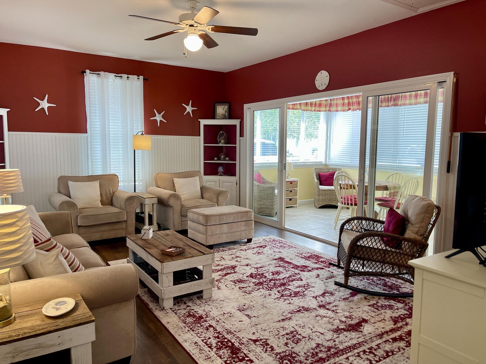 Property Photo:  454 Post Road 478  ME 04090 