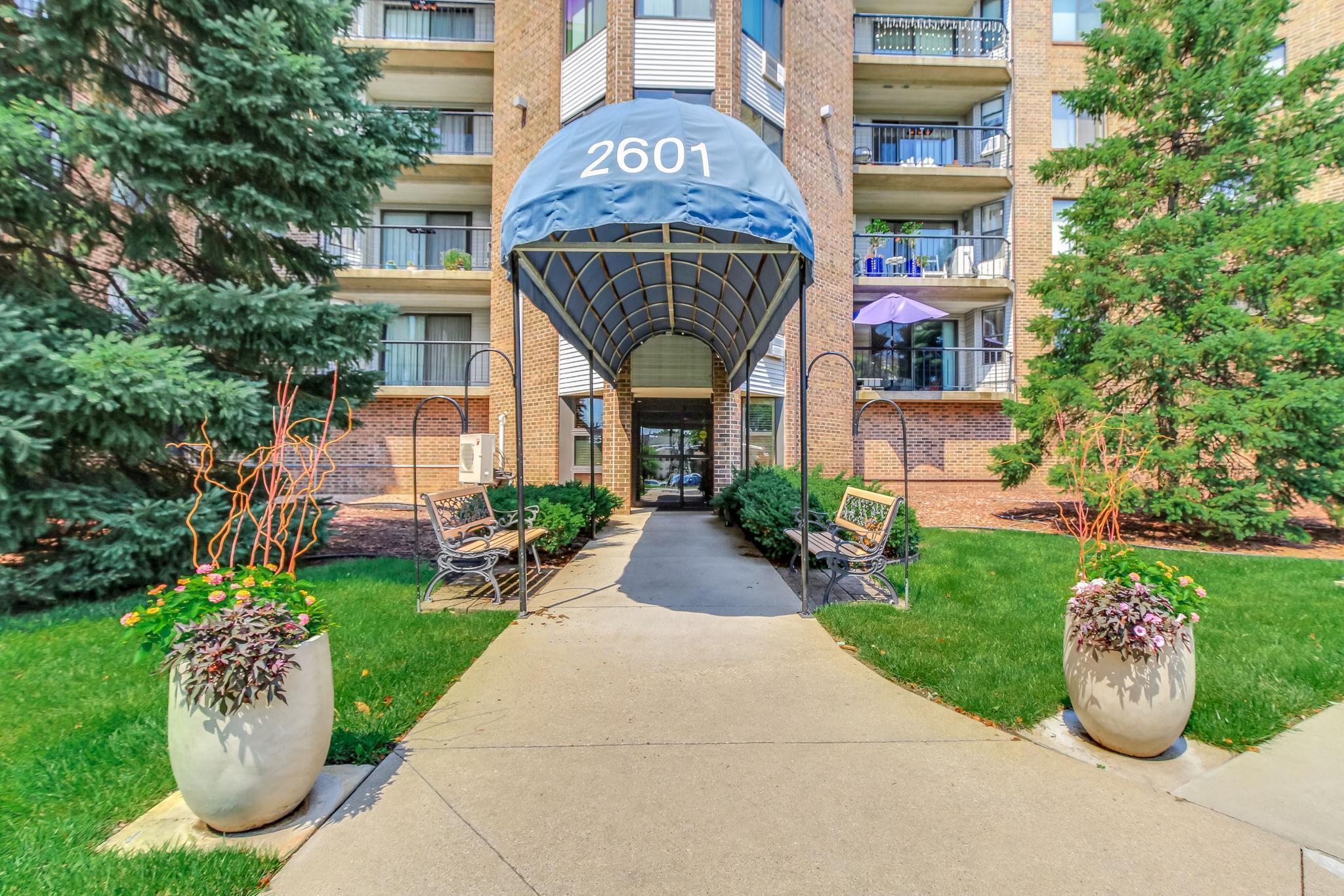 Property Photo:  2601 Kenzie Terrace 329  MN 55418 