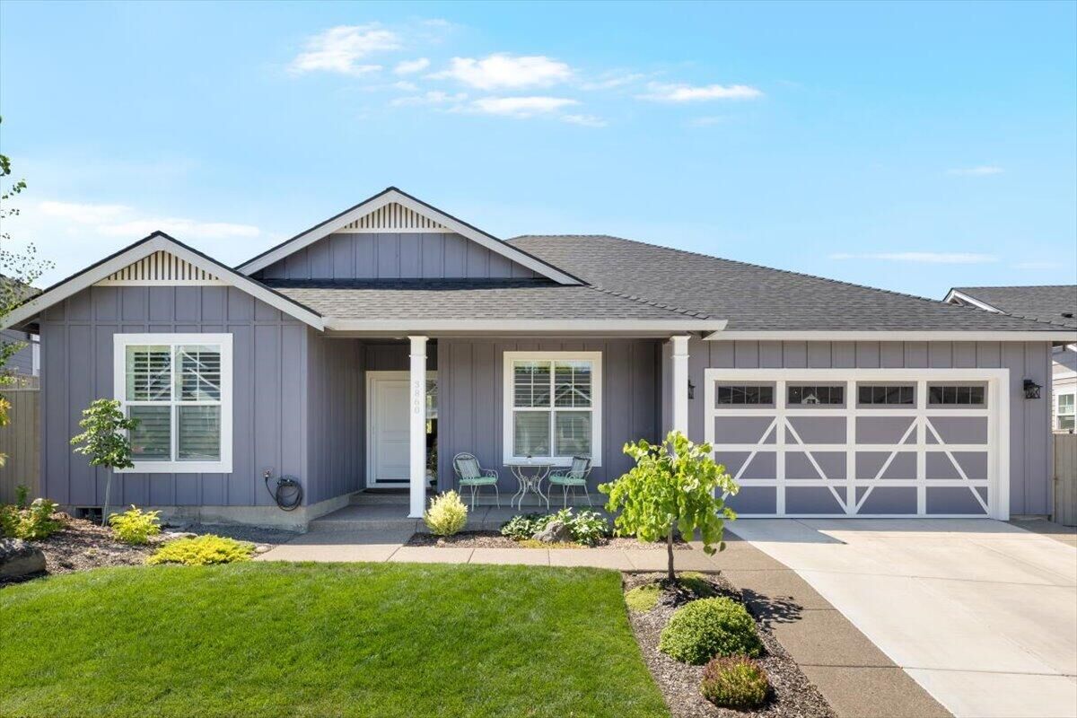 Property Photo:  3860 Arena Drive  OR 97504 