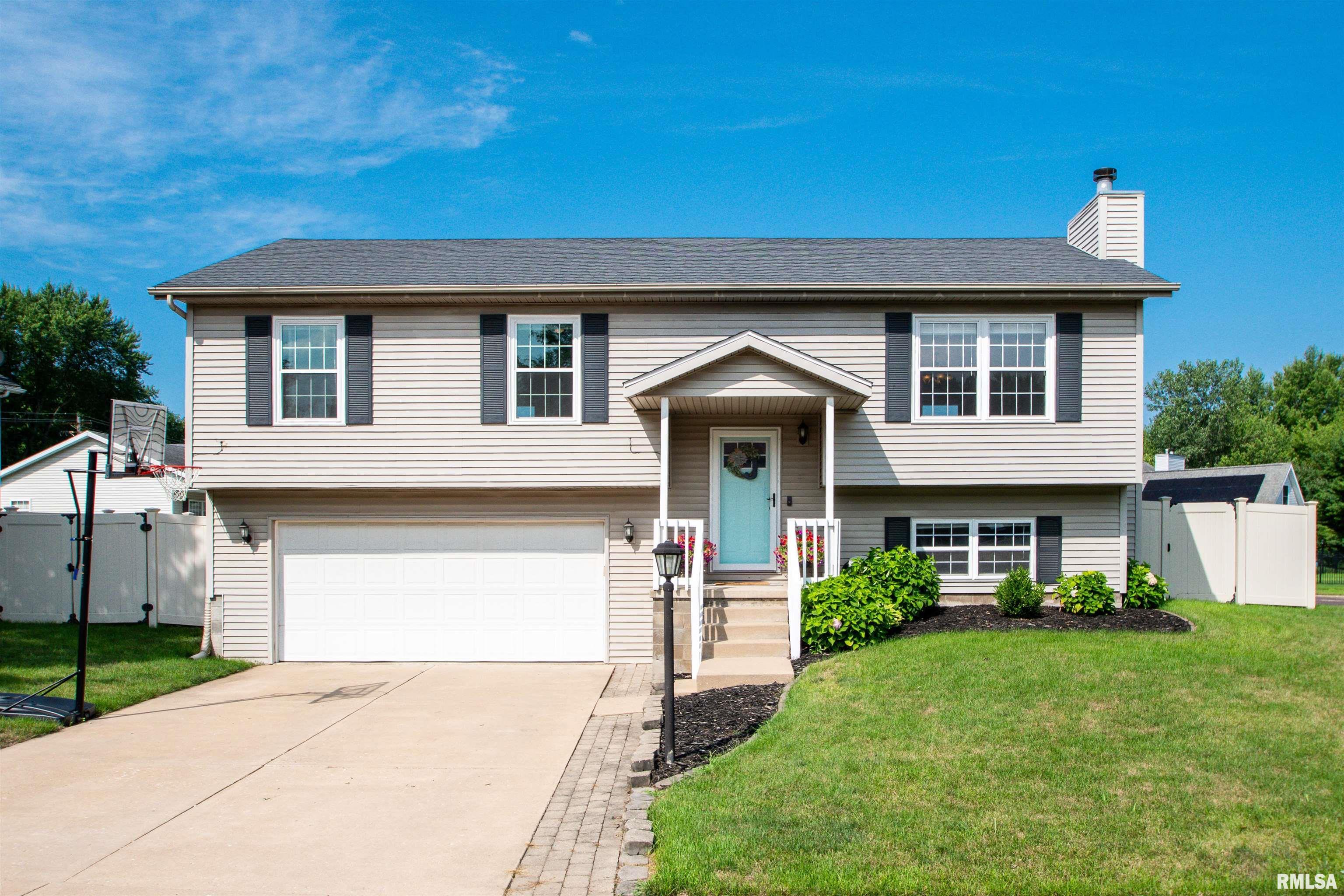 Property Photo: 10311 N Churchill Drive IL 61615