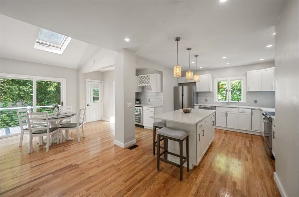 Property Photo:  266 Plain St  MA 02370 