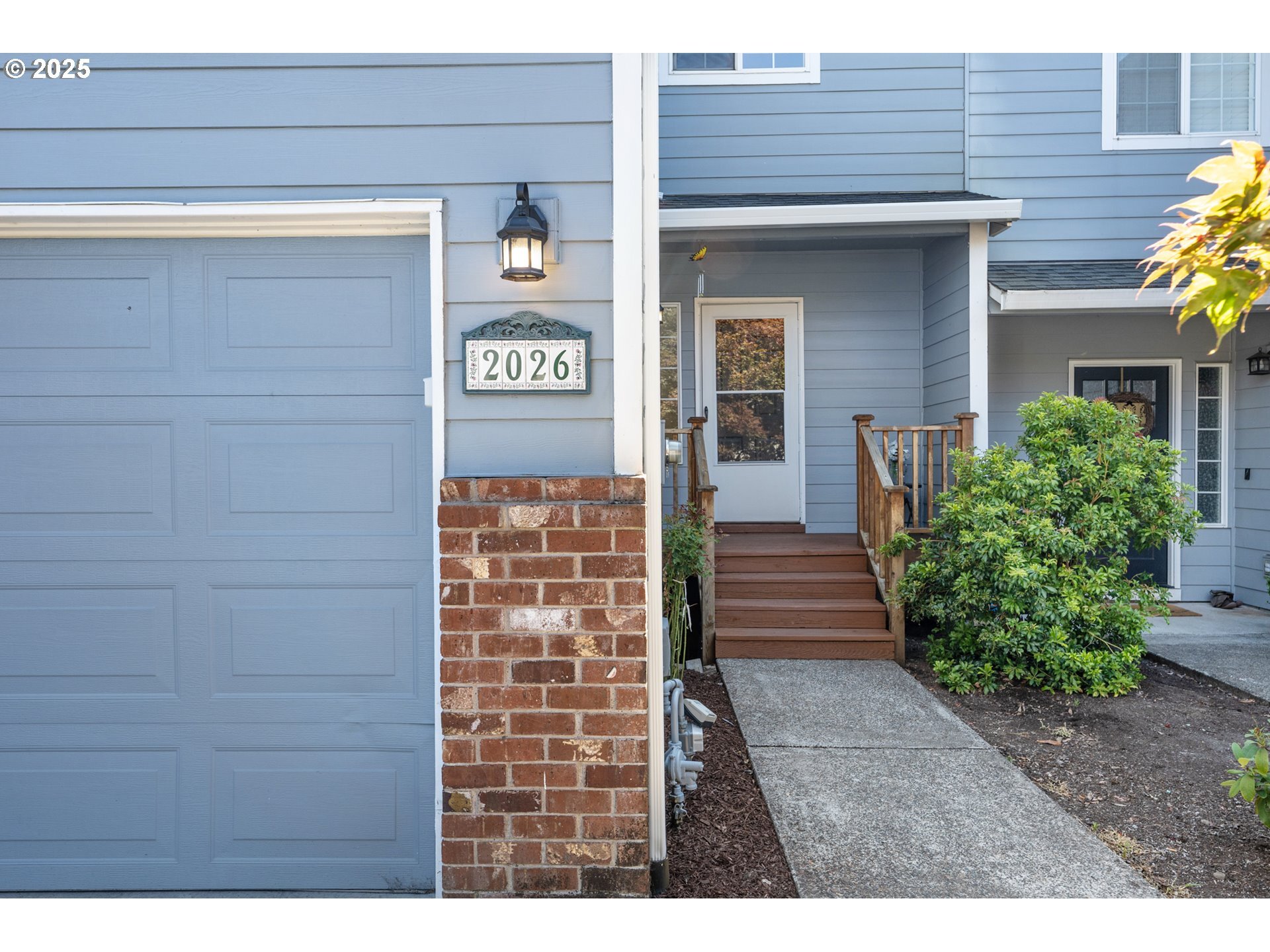 Property Photo: 2026 Virginia Ln OR 97068