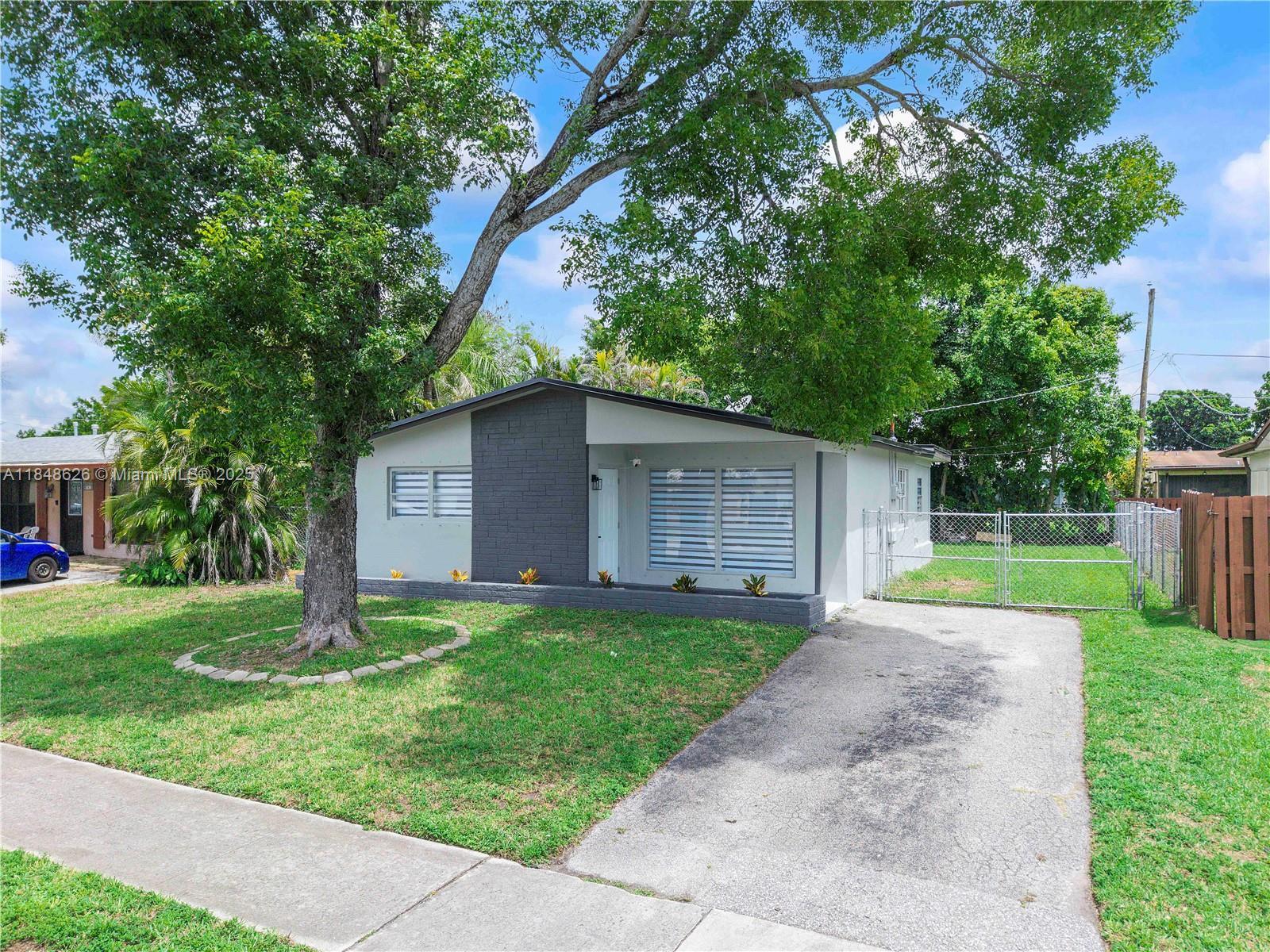 Property Photo:  9731 NW 24th Pl  FL 33322 