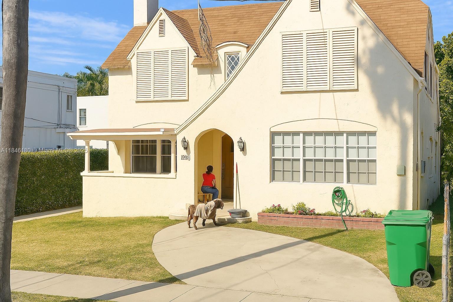 Property Photo: 2619 SW 5th St FL 33135