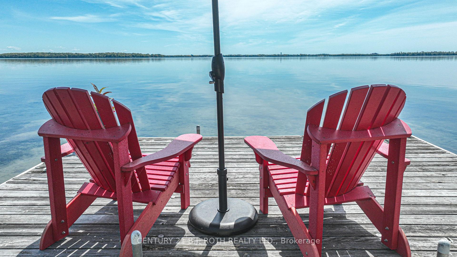 Photo de la propriété: 3939 Menoke Beach Road ON L3V 0T9