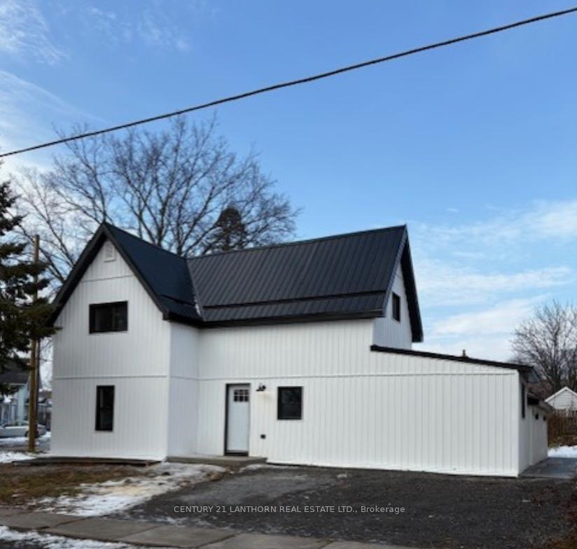 Photo de la propriété: 10 Alfred Street A ON K8V 2B1