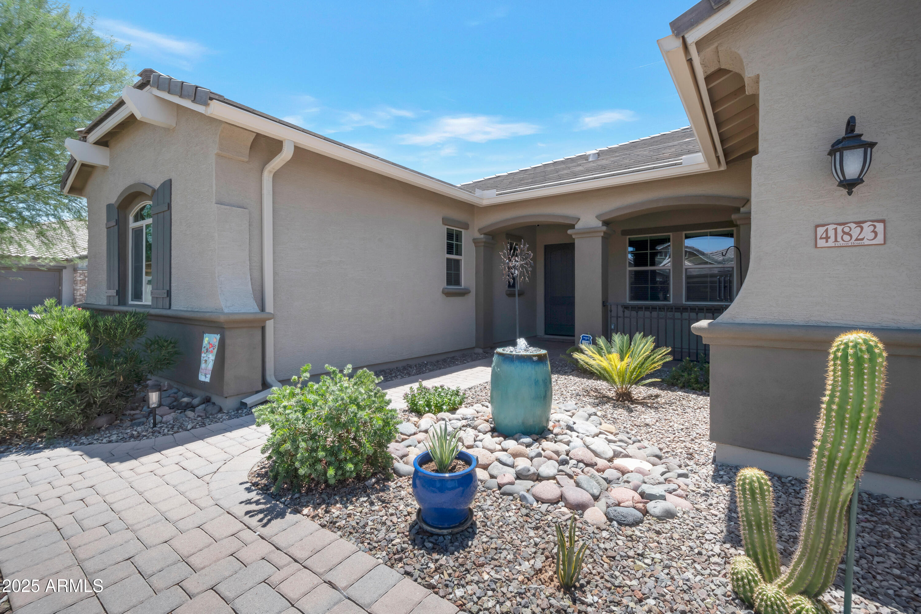 Property Photo: 41823 W Arvada Lane AZ 85138