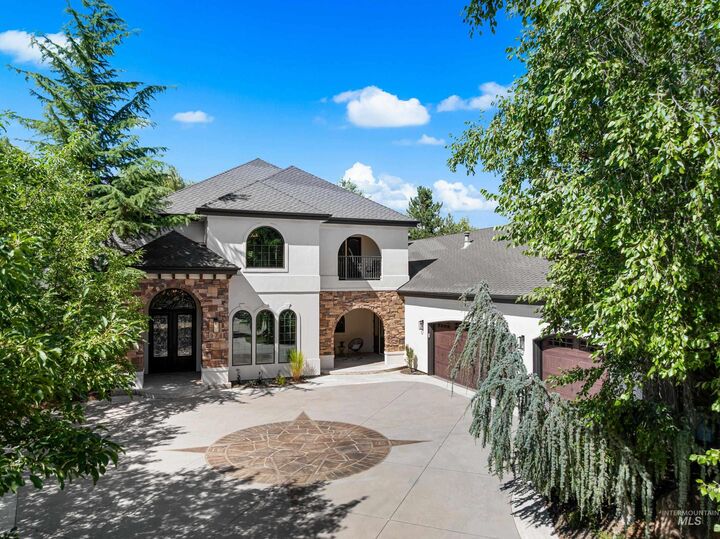 Property Photo: 974 E Riversong Drive ID 83616