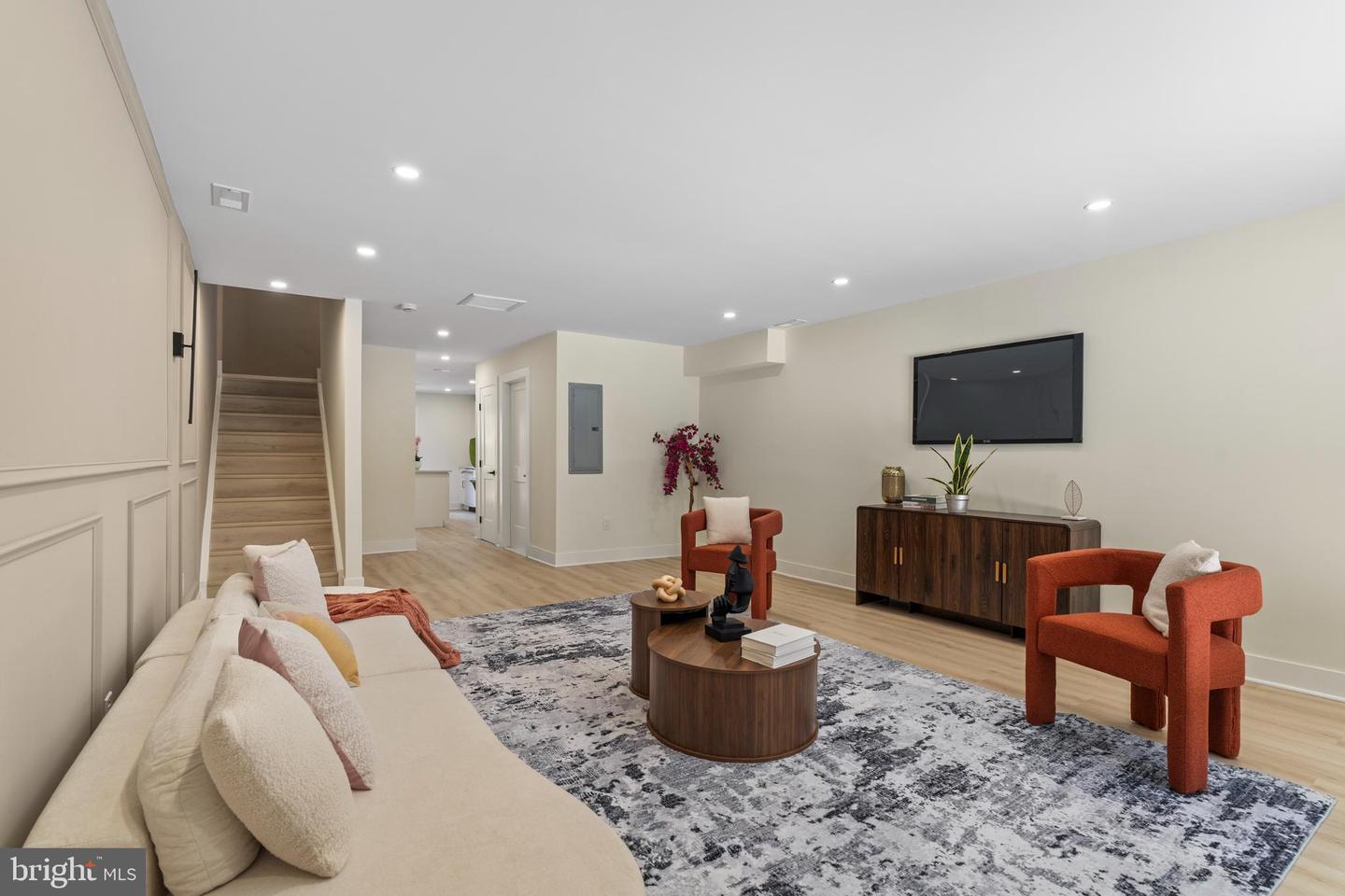 Property Photo: 2 Runnemede PA 18938
